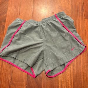 Nike Dry-fit girls athletic Shorts - gray and pink, L